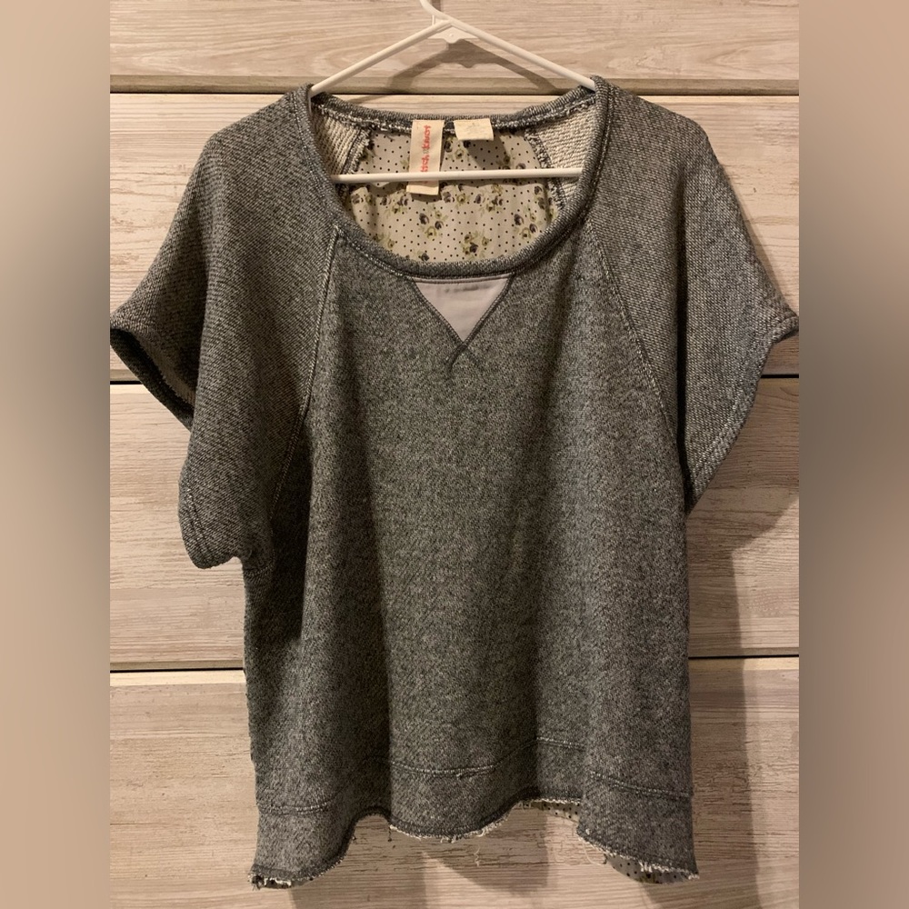 Cute top with sweatshirt material